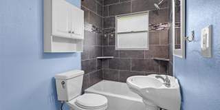 920 N Virginia Street Gallery 12