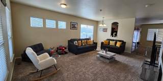 3 Bed 3 bath house in 80916! Gallery 5