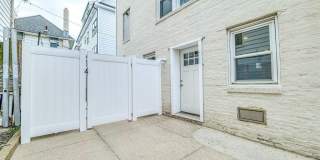 14 N Vassar Square Gallery 34