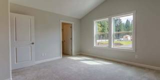 Beautiful home in gated community Gallery 9