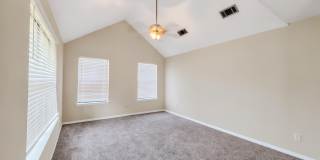 1825 Hunters Path Gallery 5