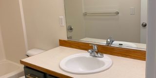 AVAILABLE NOW!! East side - 3 Bdrm, 1.5 Bath Gallery 25