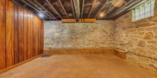 Beautifully maintained and move-in ready 4BR home with a basement Gallery 19