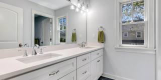 211 Monroe Avenue Gallery 26