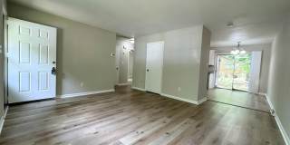 Beautiful 2 Bedroom Condo/Duplex in Charlotte Gallery 6