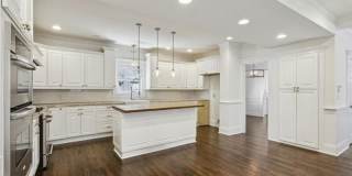 546 Highland Avenue NE Gallery 16