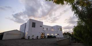 5900 Winnetka Avenue Gallery 1