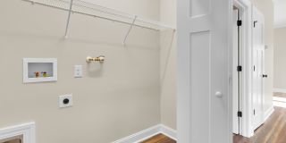 136 Macdonald Boulevard Gallery 14