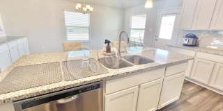 1307 Cesarina St. Gallery 7