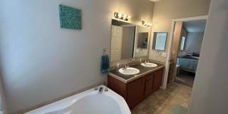 3 Bed, 2 Bath, 2 Car Garage Home For Rent Gallery 13