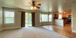 Beautiful and roomy 4bd 2.5ba home in Saddlebrook Subd. just off Star Rd. Beautiful and roomy 4bd 2.5ba home in Saddlebrook Subd. just off Star Rd. Gallery 7