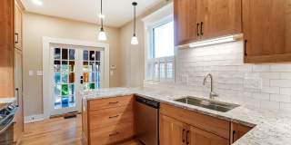 557 S Grant Avenue Gallery 23