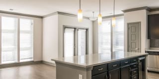 Axis on Lexington Gallery 5