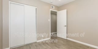 100 W Gary Drive Gallery 12