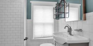 Cat-Friendly Spacious and Bright Downtown Carlisle Historic Home for Rent Gallery 1