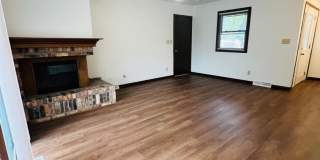 Large 4 Bedroom House in Iowa City Gallery 22