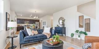 6818 Gateway Crossing Street Gallery 17