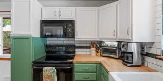 Spacious 5-Bedroom Ranch Backing to the High Line Canal in Littleton Gallery 11