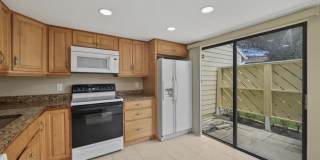 402 Lakewood Court Gallery 32