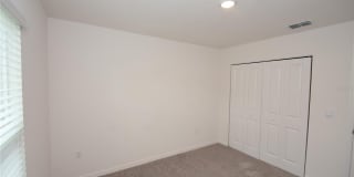 6 LLEBERRY PATH Gallery 24