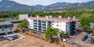 Kalo Broadmoor Tower Gallery 16