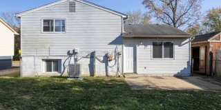 Spacious Split-Level Comfort & Modern Style in Columbus! Gallery 26