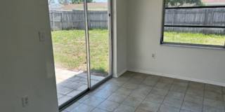 Well maintained 2/1 in a quiet neighborhood Gallery 17
