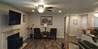 LARGE 4 BEDROOM 3 BATH FULLY FURNISHED HOUSE Gallery 1