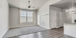 64 W Silver Springs Dr Gallery 16