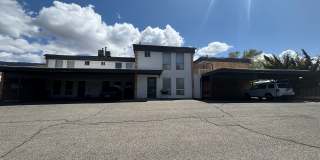 1165 Edgewood (12 Plex Cambridge Apartments) Gallery 1