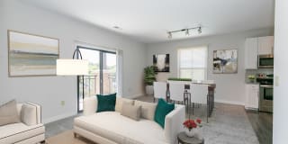 McBee Station Apartments Gallery 17
