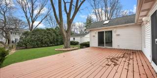 1120 N Brainard Street Gallery 15