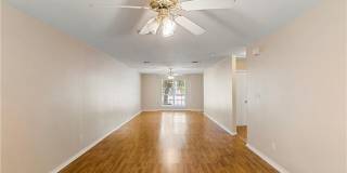 912 Willow Pond Street Gallery 9