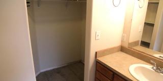 Single Level 4 bed 2 bath home Single Level 4 bed 2 bath home Gallery 17