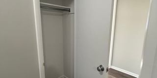 Renovated Spacious 4 Bedroom Home Available for Pre-Lease! Gallery 11