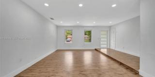 15010 NE 7th Ave Gallery 17