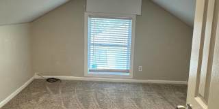 4262 Greenwood Avenue-Back Gallery 8
