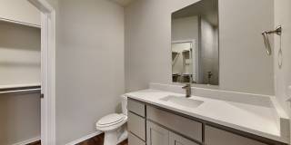 Luxury 3 Bedroom 2 Bathroom Duplex in Piedmont Schools Gallery 10