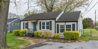 COMING SOON! Charming 3 bedroom 1 bathroom for rent! Gallery 1