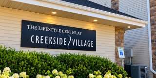 Creekside Village Apartments (Grain Valley, MO) Gallery 1