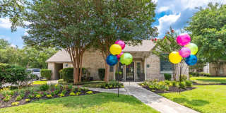 Peaks at Universal City Gallery 9