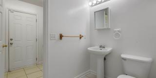 4 bed 2 bath house, Walk to Stadium!! Available July 2026 Gallery 27