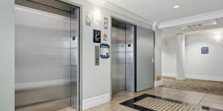 Modern Industrial Condo in the Heart of Downtown San Diego – Walk to Petco Park & Waterfront Gallery 35
