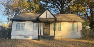 3BR 1BA Home w/ Central A/C • W/D Hookups • Off-Street Parking in Memphis Gallery 1