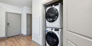 BroadVue Apartments Gallery 13