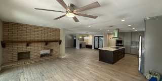 Luxury 4 Bedroom in Country Estates Gallery 13