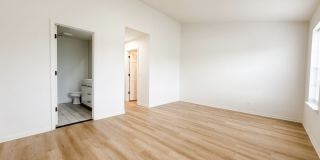 1089 Ellsworth Drive Gallery 12