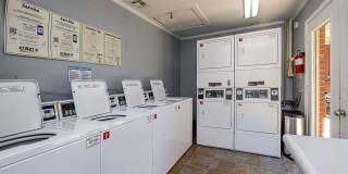 Diamond Lakes Apartment Homes Gallery 24