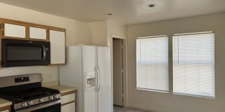 Three Bedrooms, Two Full Bathrooms Three Bedrooms, Two Full Bathrooms Gallery 7