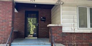 3 Bedroom House Near IU Bloomington Campus Gallery 1
